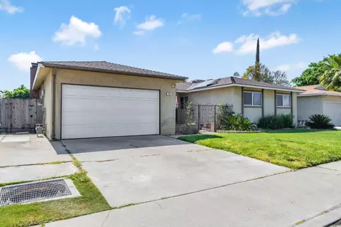 362 W Ashcroft Ave, Clovis, CA 93612