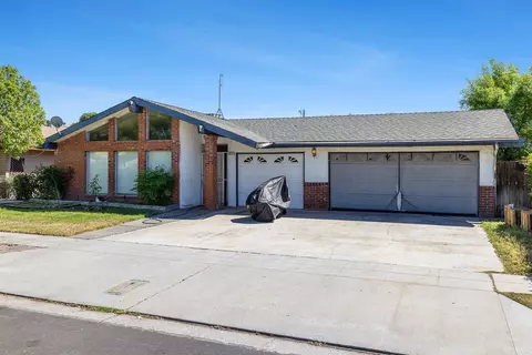 2045 W Simpson, Fresno, CA 93705