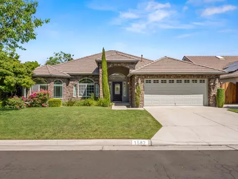 1582 E Revere Rd, Fresno, CA 93720
