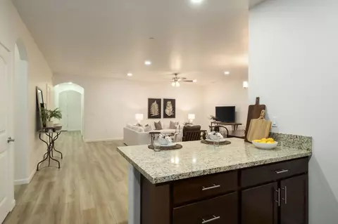 Entry Way - 1476 Crimson Way, Dinuba, CA 93618 photo 3 of 3