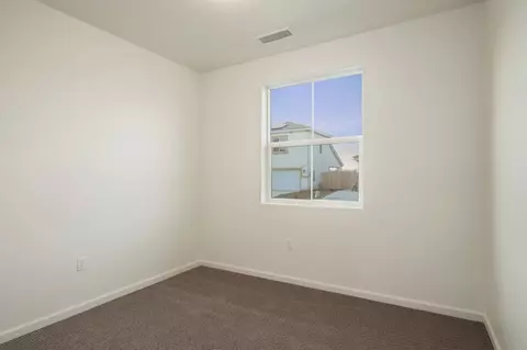 Bedroom - 1476 Crimson Way, Dinuba, CA 93618 photo 2 of 3