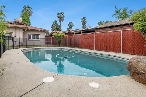 Exterior - 3153 E Kerckhoff Ave, Fresno, CA 93702 photo 7 of 8