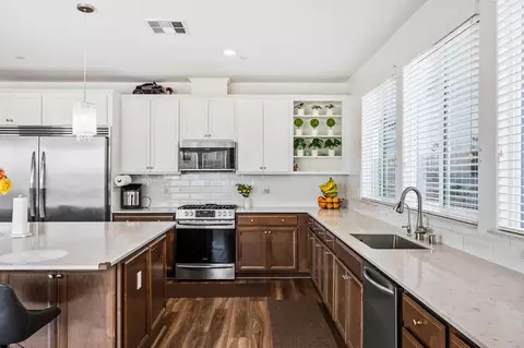 Kitchen - 153 Boulder Dr S, Madera, CA 93636 photo 3 of 3