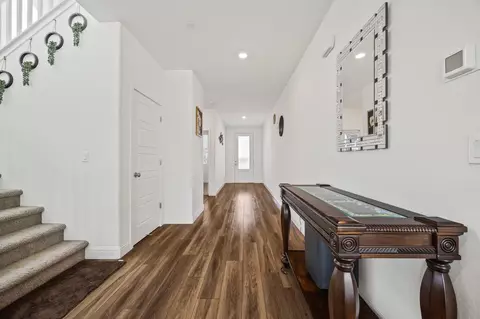 Entry Way - 153 Boulder Dr S, Madera, CA 93636 photo 1 of 8