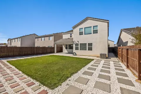 Exterior - 153 Boulder Dr S, Madera, CA 93636 photo 4 of 4