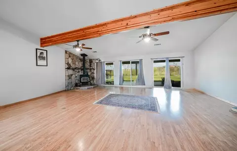 Living - 37491 Verde Ave, Madera, CA 93636 photo 2 of 5