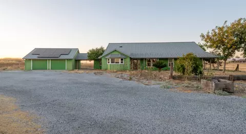 Exterior - 37491 Verde Ave, Madera, CA 93636 photo 19 of 24