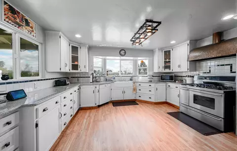 Kitchen - 37491 Verde Ave, Madera, CA 93636 photo 1 of 3