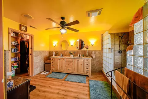 Bath - 37491 Verde Ave, Madera, CA 93636 photo 3 of 6