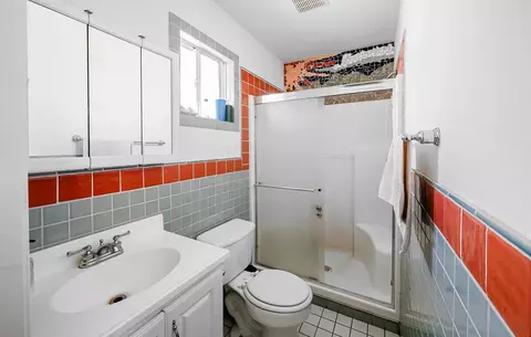 Bath - 37491 Verde Ave, Madera, CA 93636 photo 4 of 6