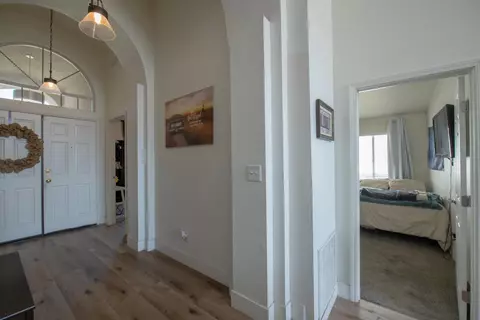 Entry Way - 701 Mcarthur Ave, Clovis, CA 93611 photo 1 of 4