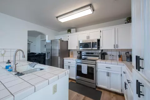 Kitchen - 701 Mcarthur Ave, Clovis, CA 93611 photo 2 of 3