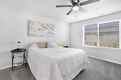 Bedroom - 3875 Roberts Ave, Clovis, CA 93619 photo 1 of 3