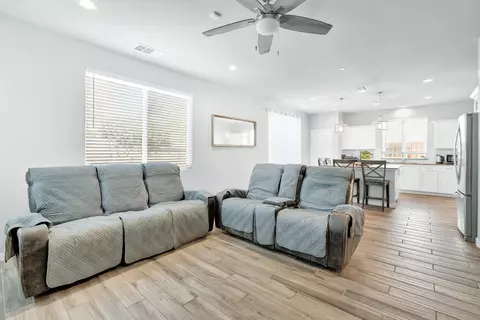 Entry Way - 3875 Roberts Ave, Clovis, CA 93619 photo 3 of 6