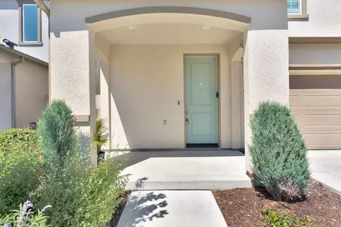 Exterior - 3875 Roberts Ave, Clovis, CA 93619 photo 4 of 6