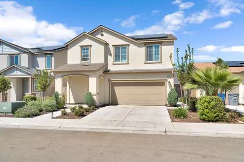 Exterior - 3875 Roberts Ave, Clovis, CA 93619 photo 3 of 6