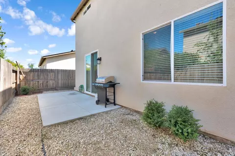Exterior - 3875 Roberts Ave, Clovis, CA 93619 photo 6 of 6