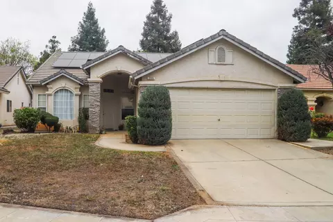 2098 E Revere Rd, Fresno, CA 93720