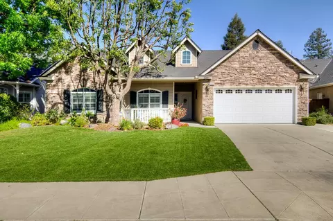 8894 N Winery Ave, Fresno, CA 93720