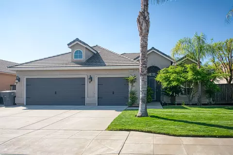 3274 Keats Ave, Clovis, CA 93619