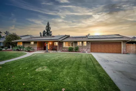 1540 W San Ramon Ave, Fresno, CA 93711