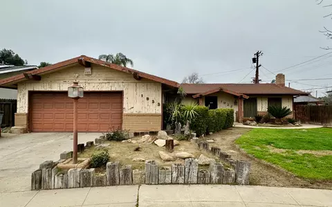 1922 N Dearing Ave, Fresno, CA 93703