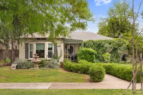 1925 N Arthur Ave, Fresno, CA 93705
