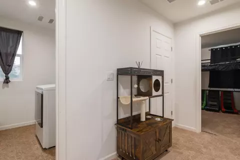 Entry Way - 1945 E Gum Ave, Reedley, CA 93654 photo 4 of 4