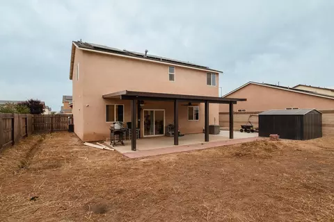 Exterior - 1945 E Gum Ave, Reedley, CA 93654 photo 5 of 6