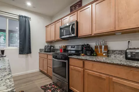 Kitchen - 1945 E Gum Ave, Reedley, CA 93654 photo 2 of 3