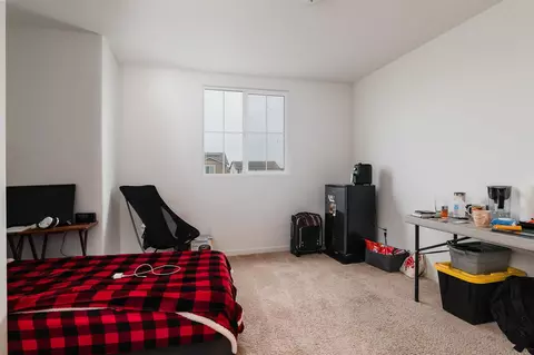 Bedroom - 1945 E Gum Ave, Reedley, CA 93654 photo 4 of 7