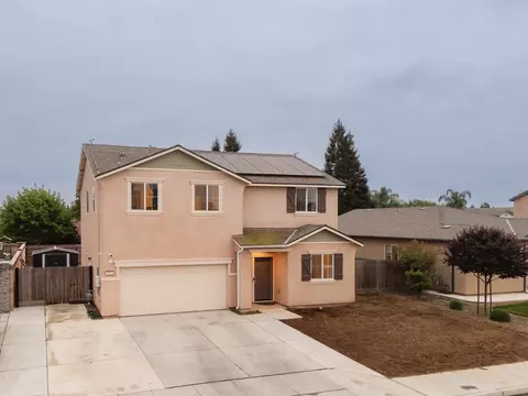 Exterior - 1945 E Gum Ave, Reedley, CA 93654 photo 3 of 6