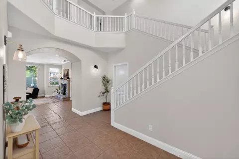 Entry Way - 1736 N Holly Ave, Clovis, CA 93619 photo 2 of 4