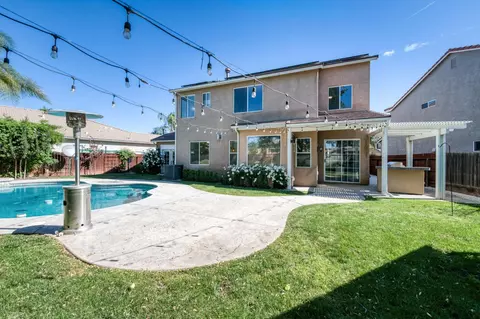 Exterior - 1736 N Holly Ave, Clovis, CA 93619 photo 13 of 15