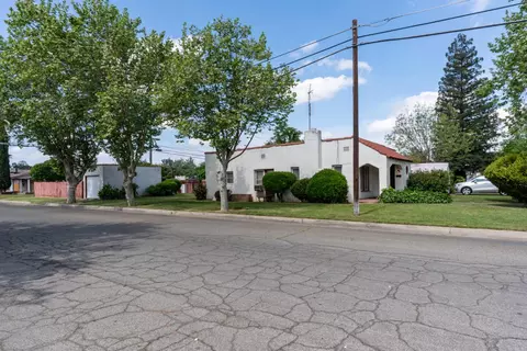 500 N G St, Madera, CA 93637