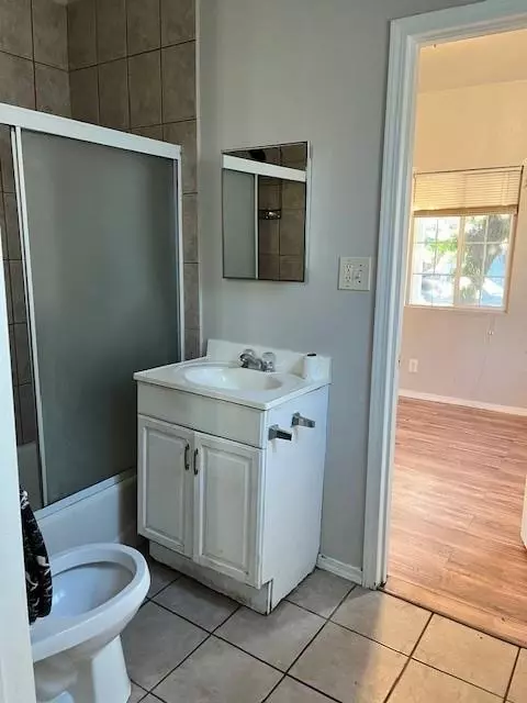 325 N 7th St, Fowler, CA 93625 photo 9