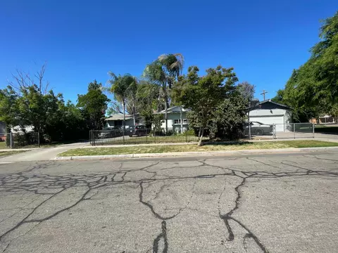 1428 S Sierra Vista Ave, Fresno, CA 93702