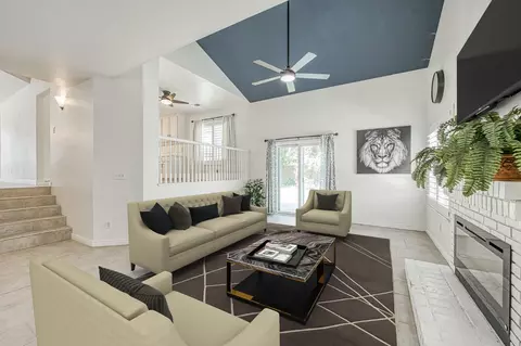 Living - 1323 Oak Ave, Clovis, CA 93611 photo 4 of 4