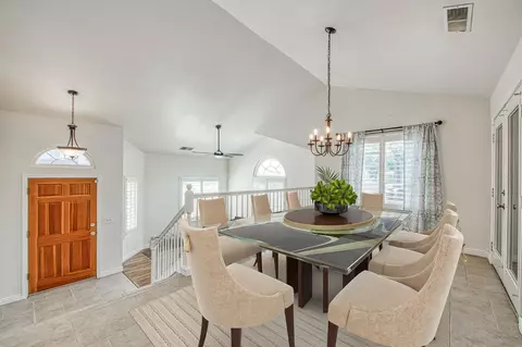 Dining - 1323 Oak Ave, Clovis, CA 93611 photo 3 of 6
