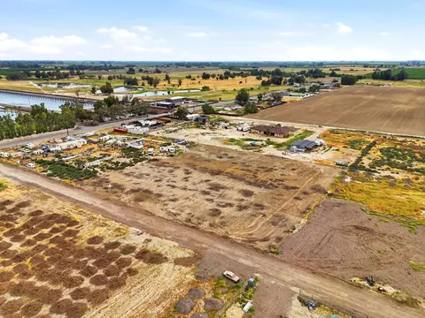 0 Jackson Ave, Lemoore, CA 93245 photo 4