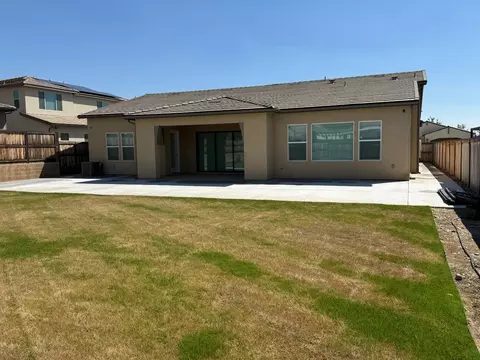 Exterior - 1015 Horizon, Madera, CA 93636 photo 2 of 3