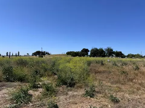 2300 S Farris Ave, Fresno, CA 93724