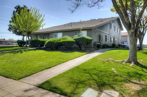 820 Sherwood Way, Madera, CA 93638