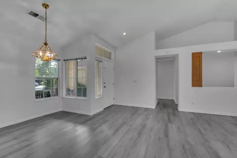 Living - 2671 Fremont Ave, Clovis, CA 93611 photo 1 of 4