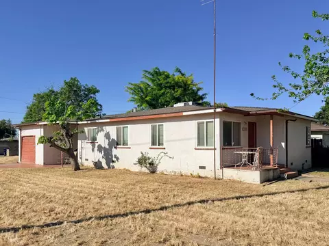 Exterior - 15445 W E St, Kerman, CA 93630 photo 3 of 3