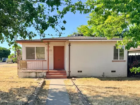 15445 W E St, Kerman, CA 93630