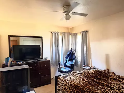 Bedroom - 15445 W E St, Kerman, CA 93630 photo 2 of 3