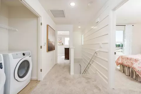 Entry Way - 1484 Woodhill Ln, Clovis, CA 93619 photo 6 of 6