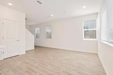 Living - 1460 Woodhill Ln, Clovis, CA 93619 photo 3 of 3
