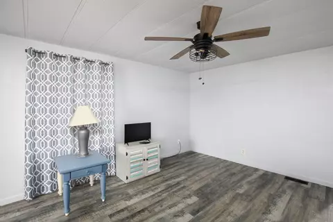 1272 Villa Ave #28, Clovis, CA 93612 photo 10